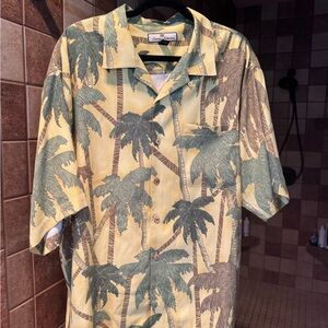 Tommy Bahama Silk Yellow and Green Palm Shirt, Hawaii, Cruise, Casual, Pool Paty